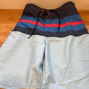 Vineyard Vines Men’s Board Shorts waist size 40
